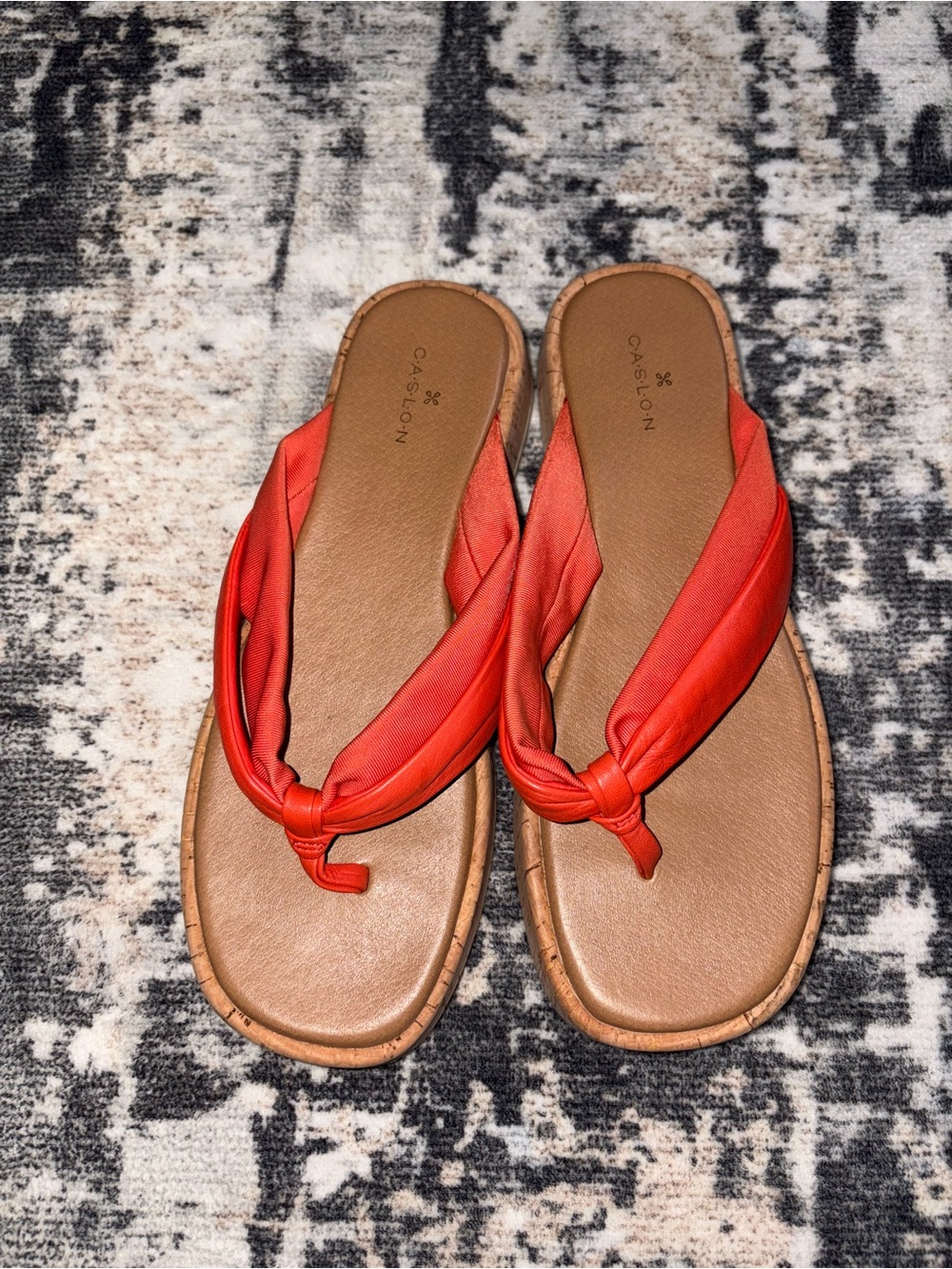 Caslon coral platform flip flops 8.5